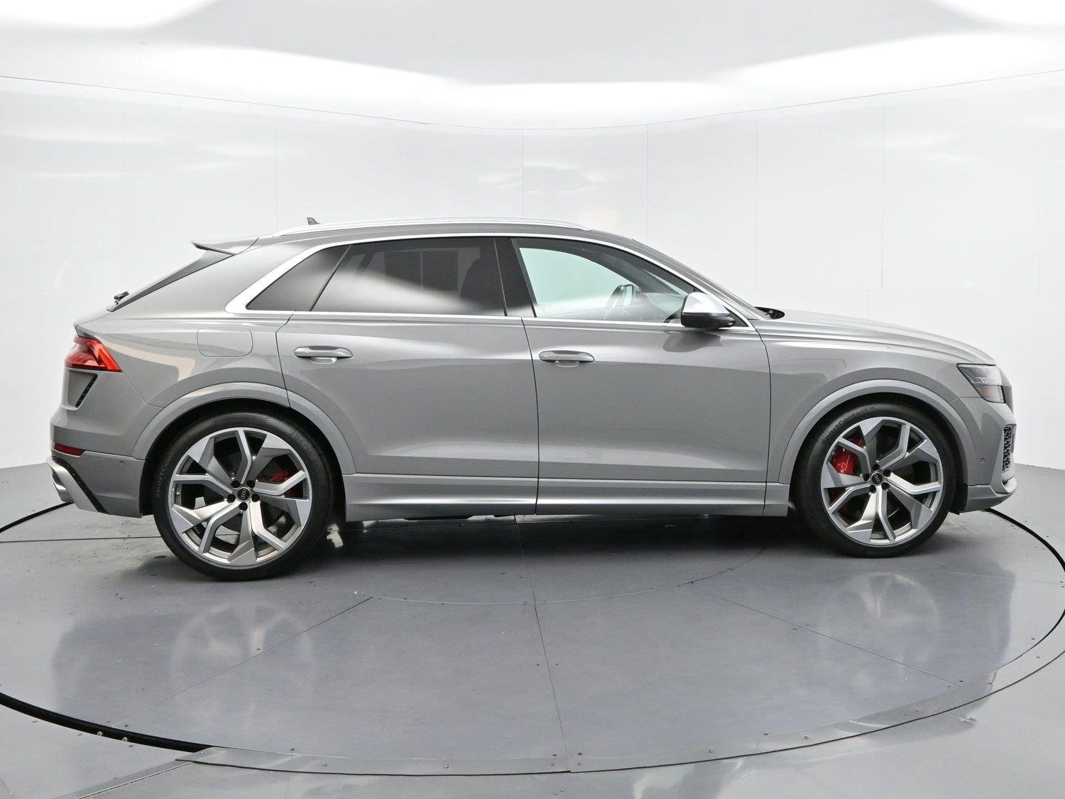 Used 2023 Nardo Gray Audi 4.0 TFSI quattro image 8