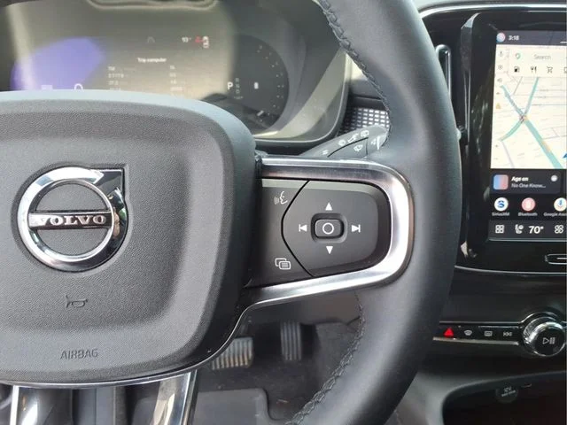 Used 2023 White Volvo Ultimate image 25