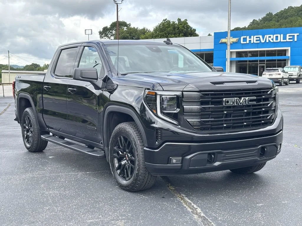 New 2026 Onyx Black GMC Elevation image 4