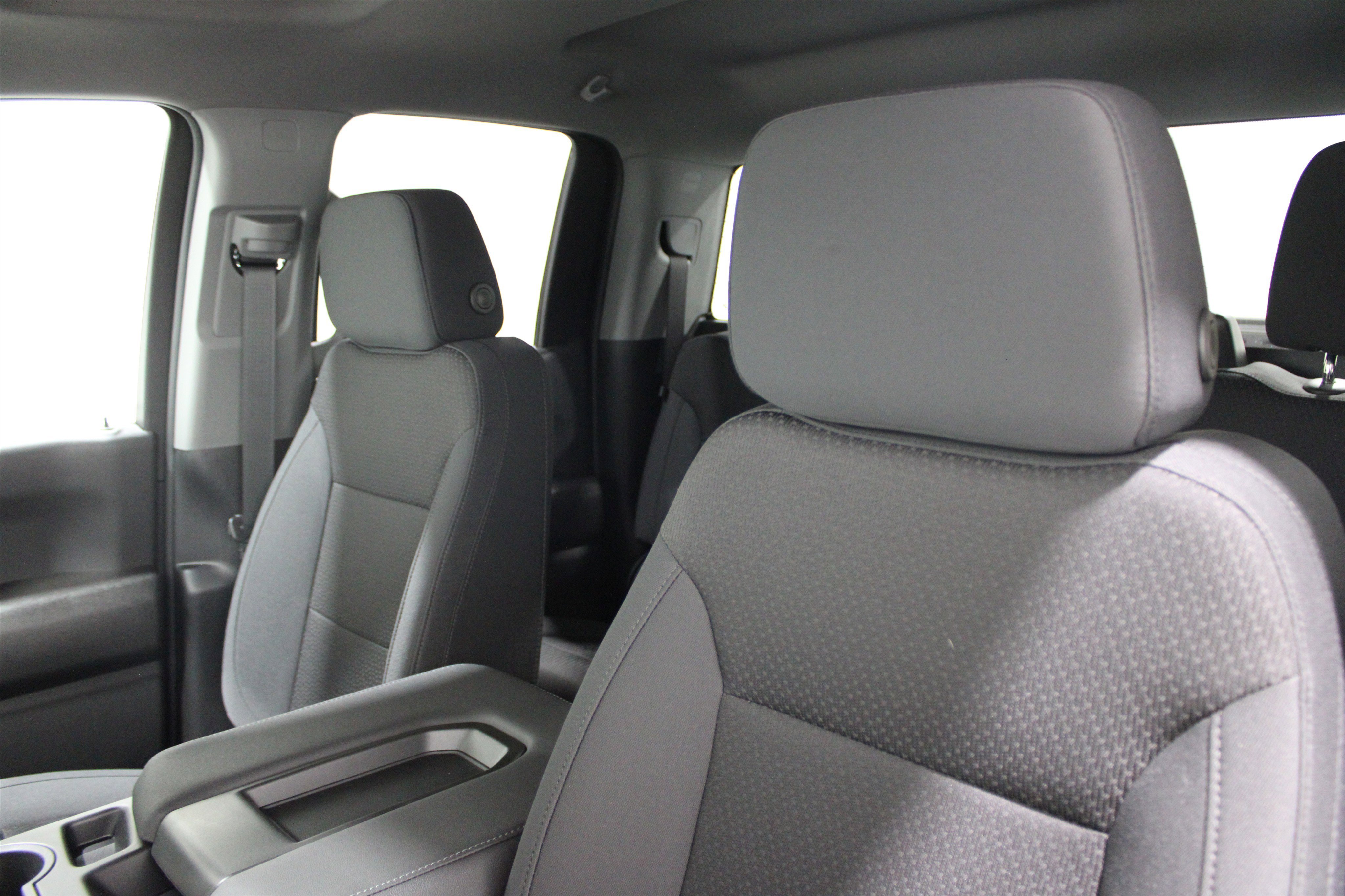 2025 Chevrolet Silverado 1500 Work Truck photo 4