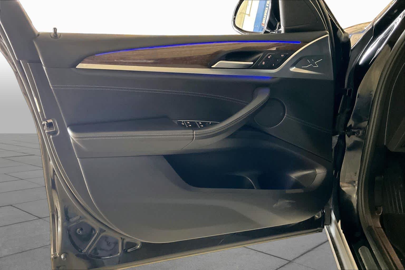 Used 2019 Black Sapphire Metallic BMW xDrive30i image 20