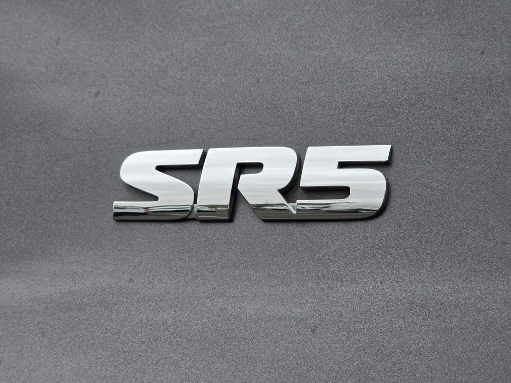 Used 2020 Magnetic Gray Metallic Toyota SR5 Premium image 29
