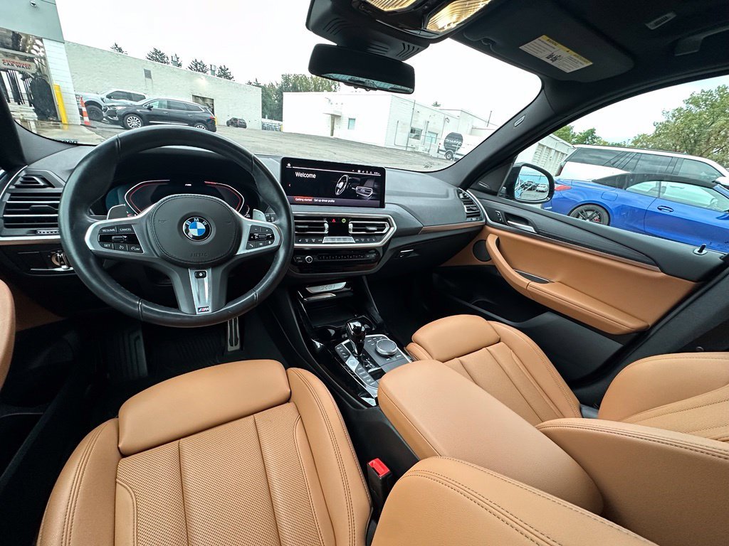 Used 2024 Blue Metallic BMW xDrive30i image 8