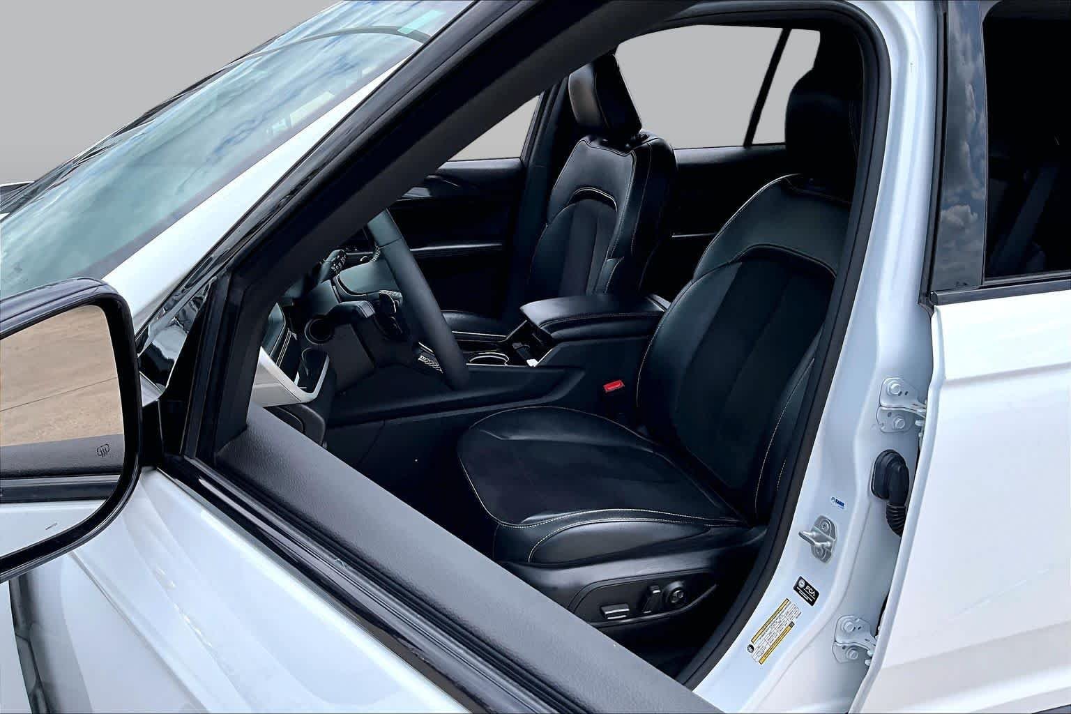 Used 2023 Bright White Clearcoat Jeep Altitude image 8