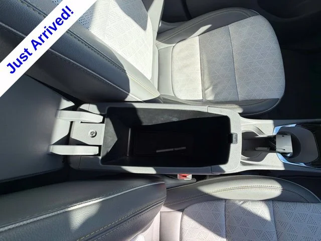 Used 2023 White Chevrolet Premier image 28
