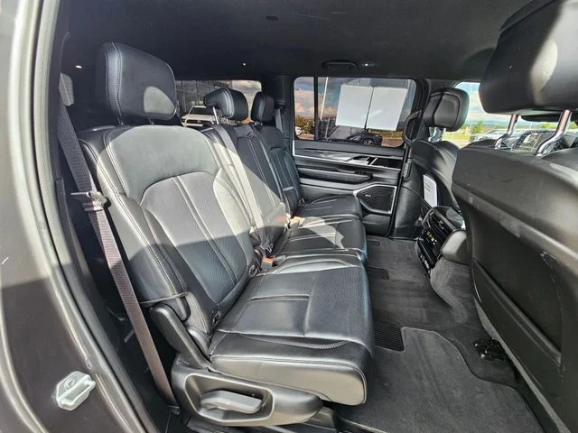 Used 2023 Gray Metallic Jeep Base image 24