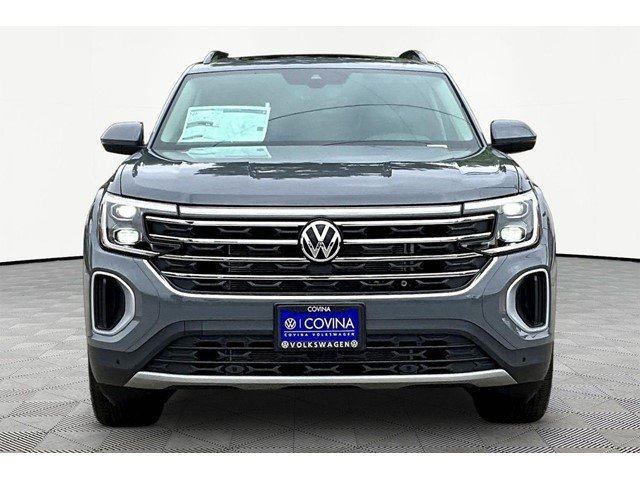New 2026 Pure Gray Volkswagen 2.0T SE W/TECHNOLOGY image 2