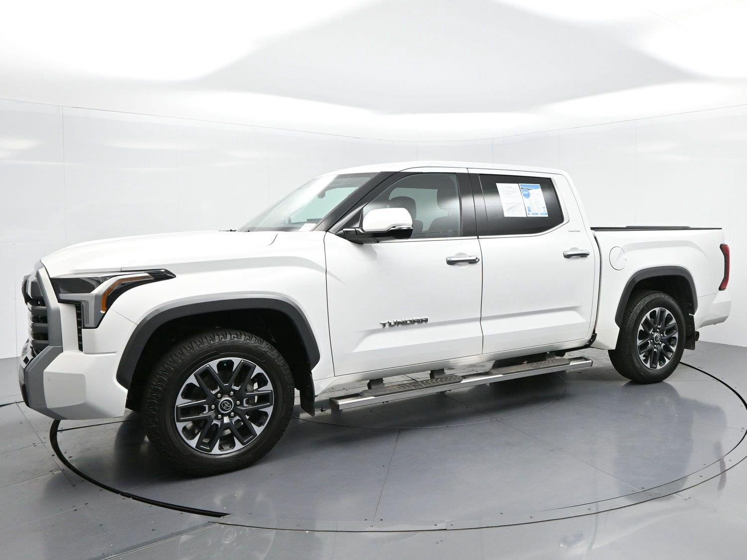 Used 2023 Ice Cap Toyota Limited image 4