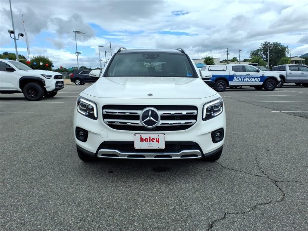 Used 2022 White Mercedes-Benz GLB 250 image 10