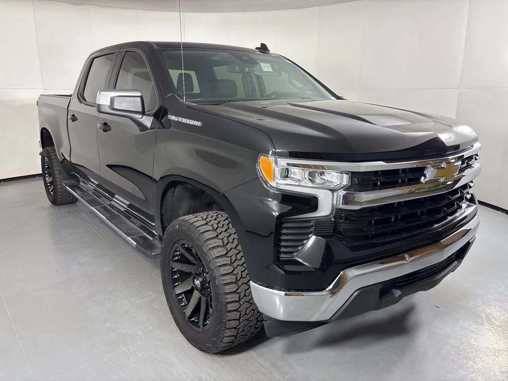Used 2024 Black Chevrolet LT image 2