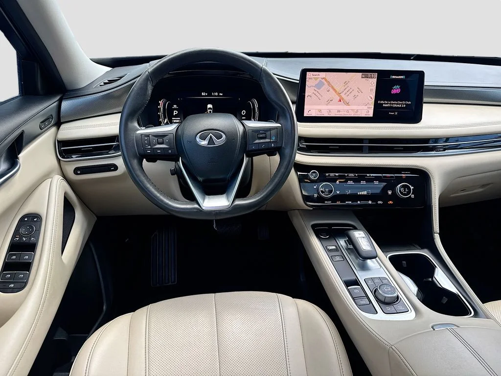 Used 2023 Gray INFINITI LUXE image 24