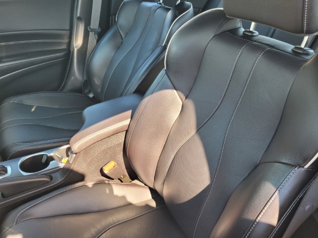 Used 2020  Acura Premium Package image 13