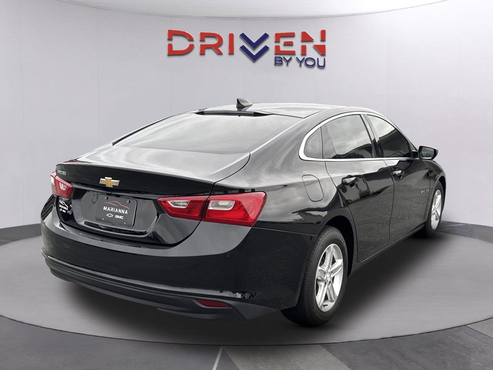 Used 2022 MOSAIC BLACK METALLIC Chevrolet LS image 4