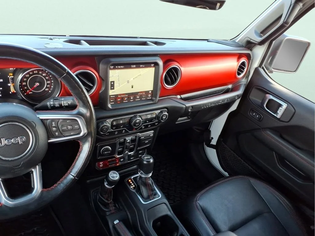 Used 2020 White Jeep Unlimited Rubicon image 18