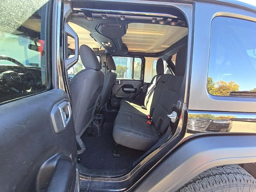 Used 2021 Black Jeep Unlimited Willys image 6