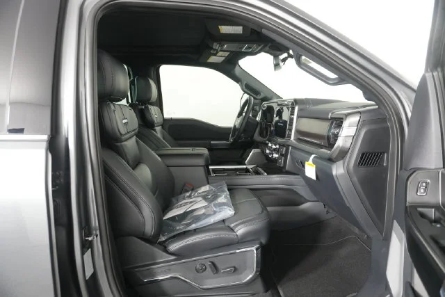 New 2027 Carbonized Gray Metallic Ford F-250® Platinum® image 37