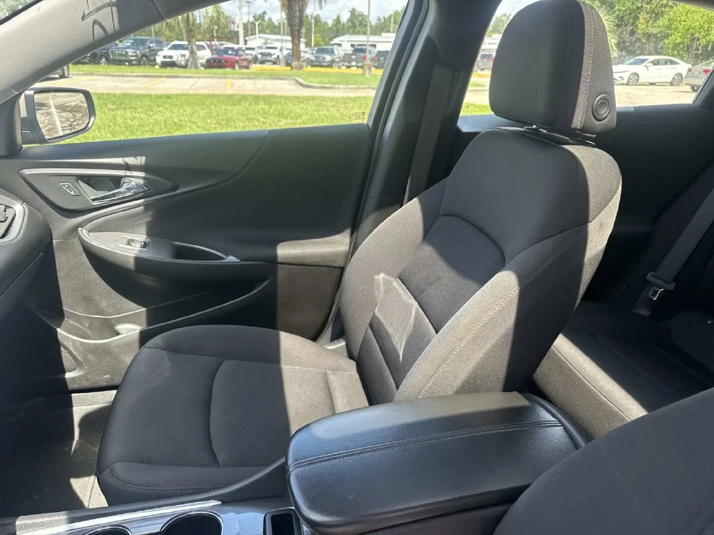 Used 2023 Gray Chevrolet LT image 30