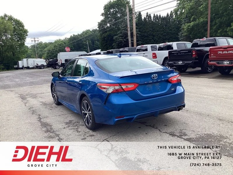 Used 2019 Blue Toyota SE image 5