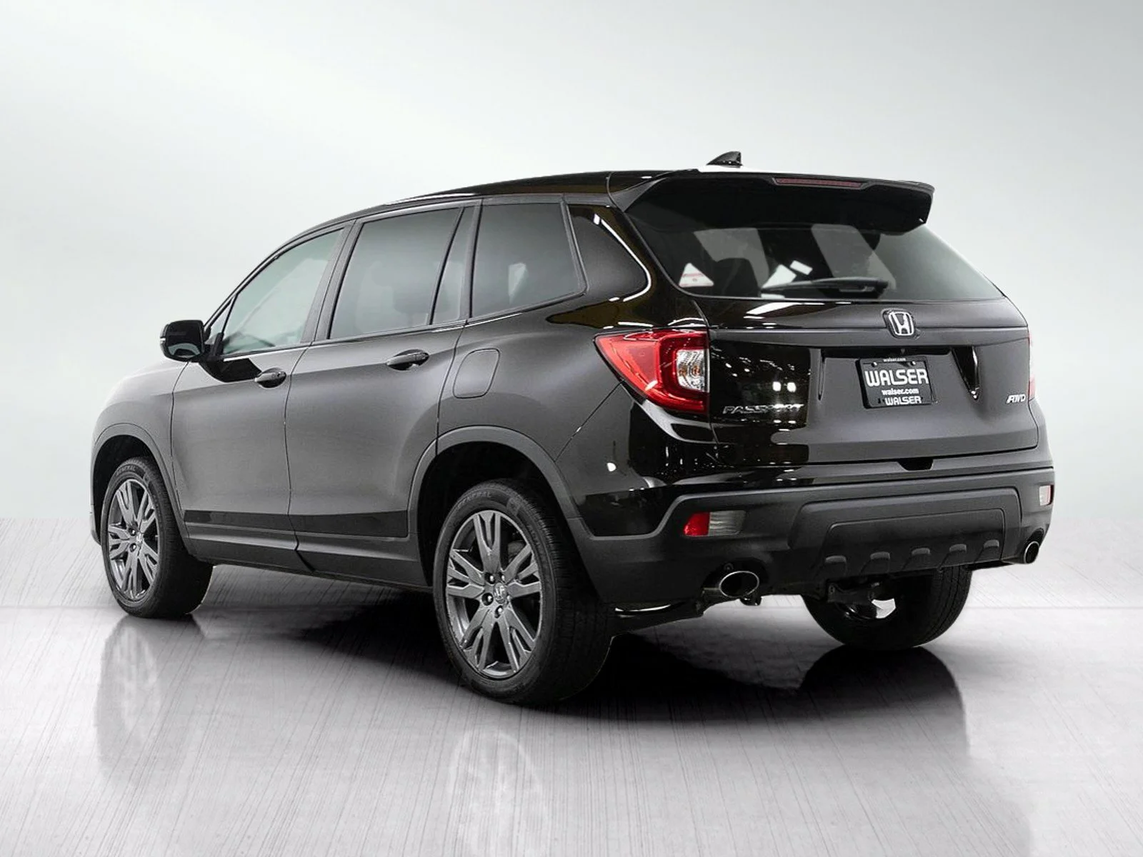 Used 2019 Crystal Black Pearl Honda 4D EX-L 4WD image 3