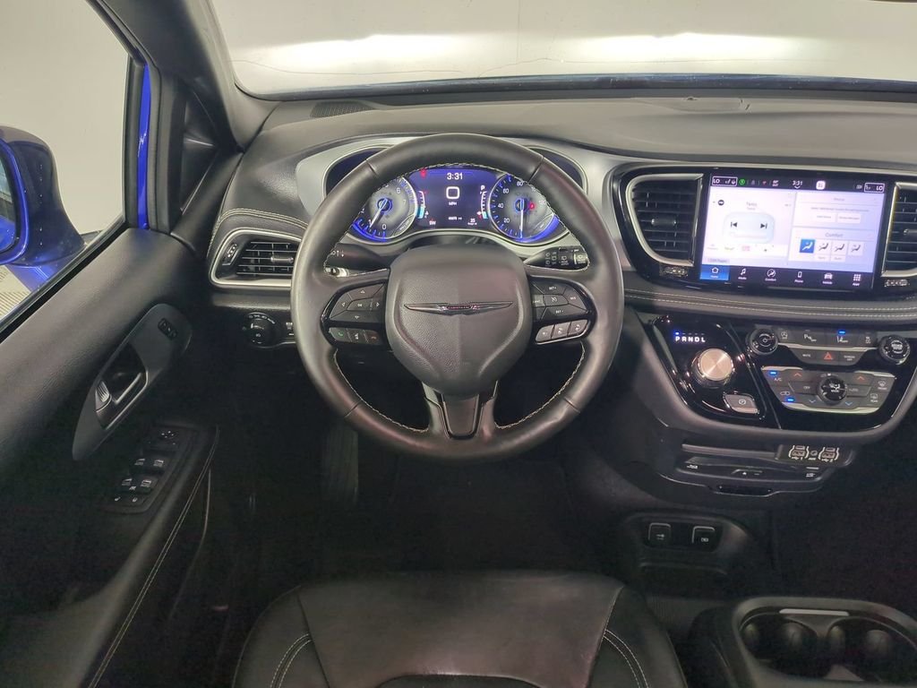Used 2021 Blue Chrysler Touring L image 20