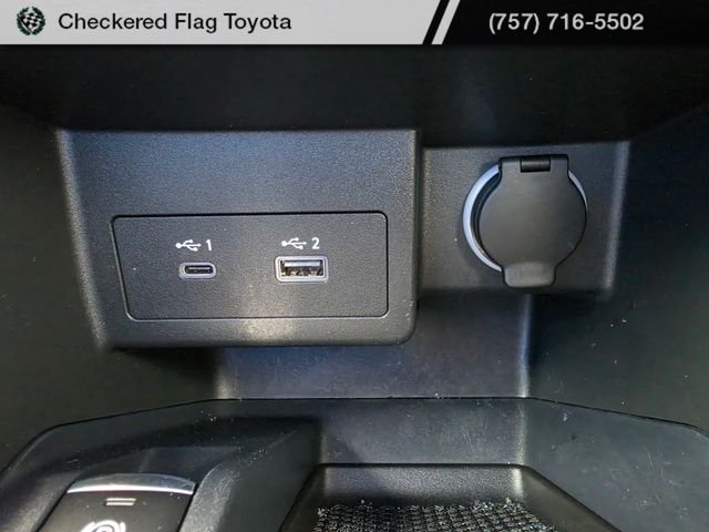 Used 2024 Aspen White Tricoat/Super Black Nissan SR image 34