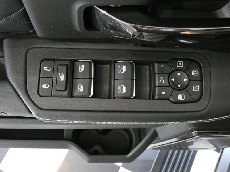 2026 RAM 3500 Limited - Photo 29