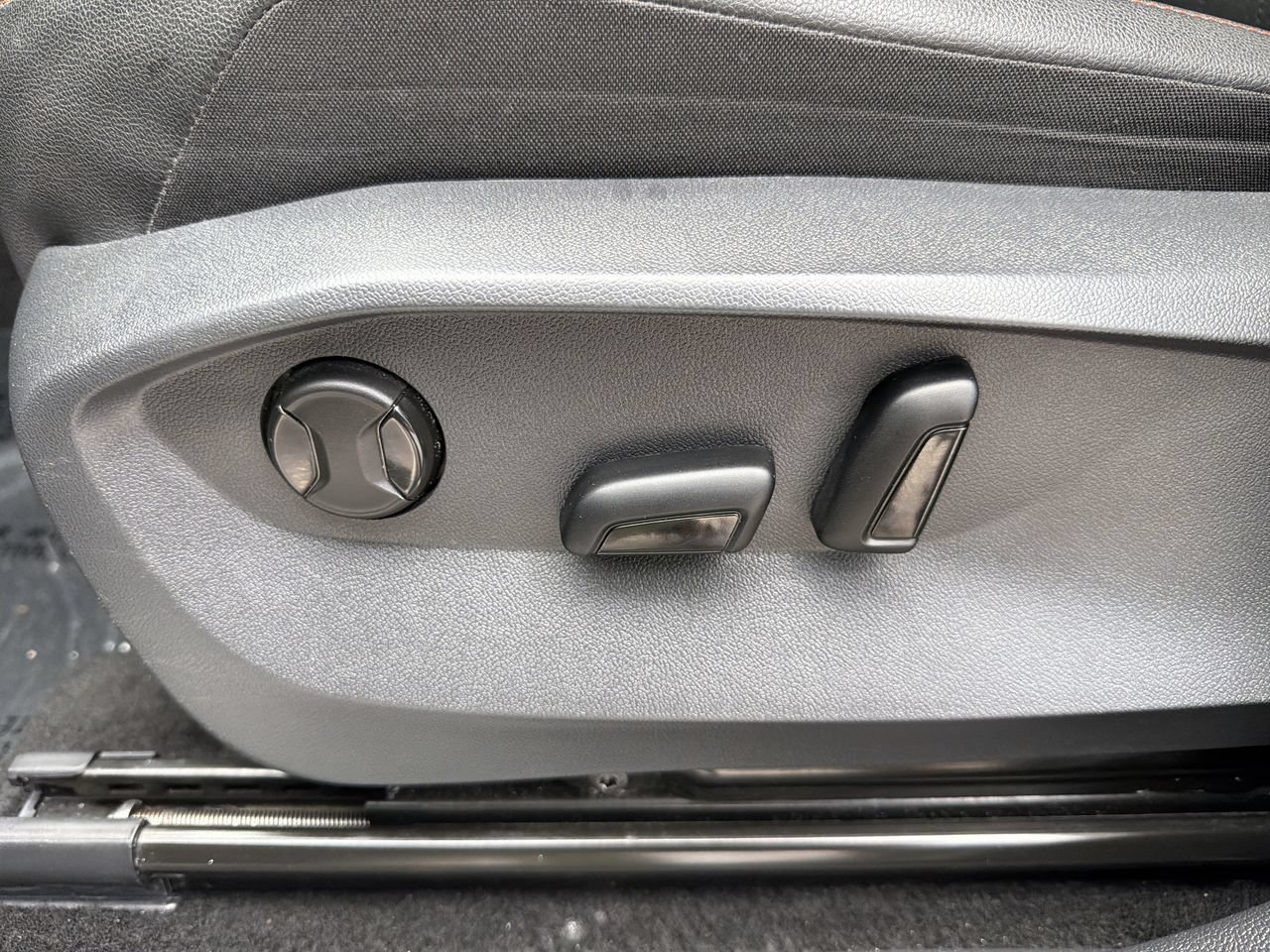 Used 2024 Platinum Gray Metallic Volkswagen Wolfsburg Edition image 21