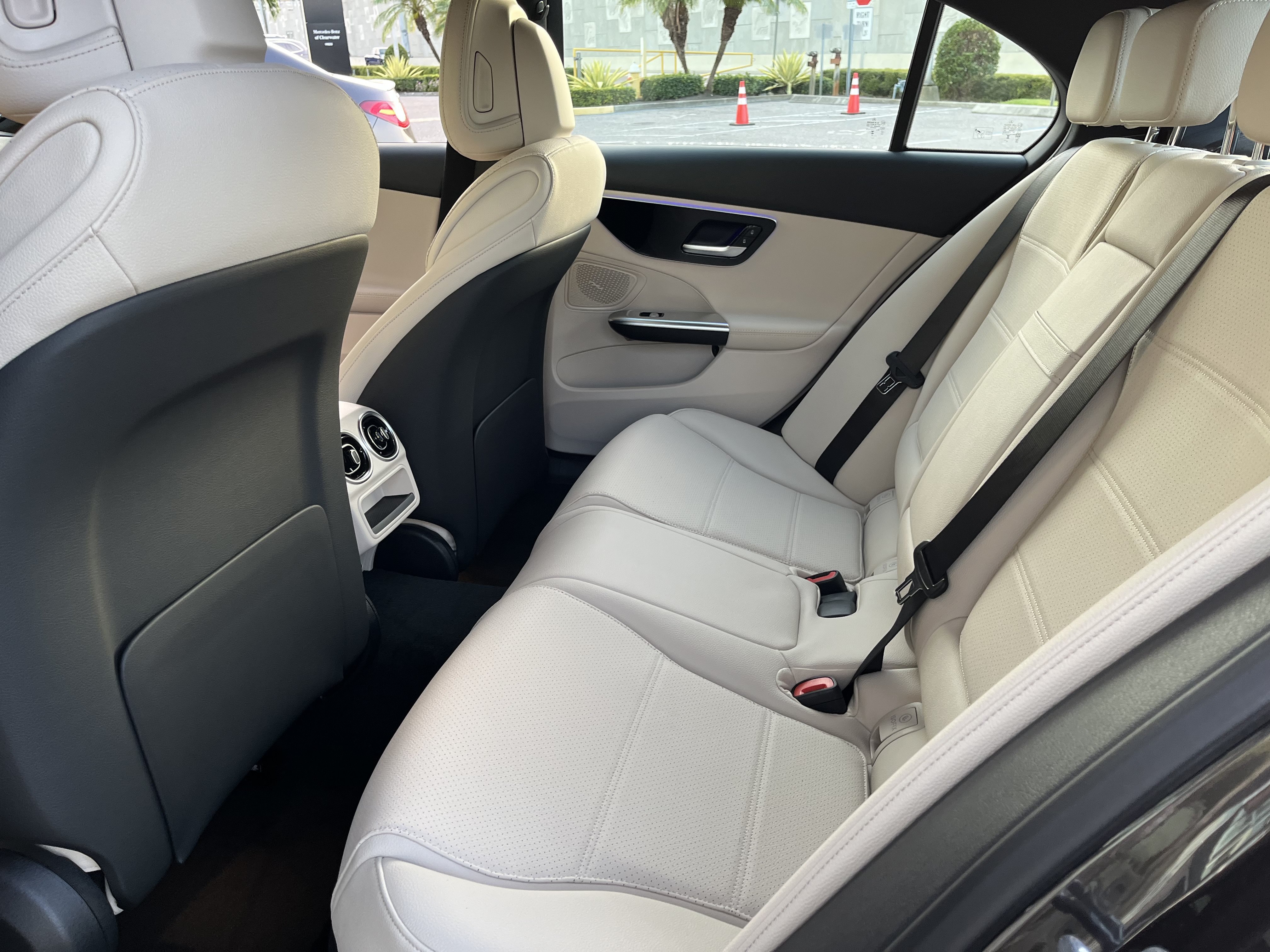 New 2026 GRAPHTIE GREY Mercedes-Benz C 300 image 17