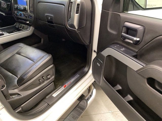 Used 2014 White Chevrolet LTZ image 21