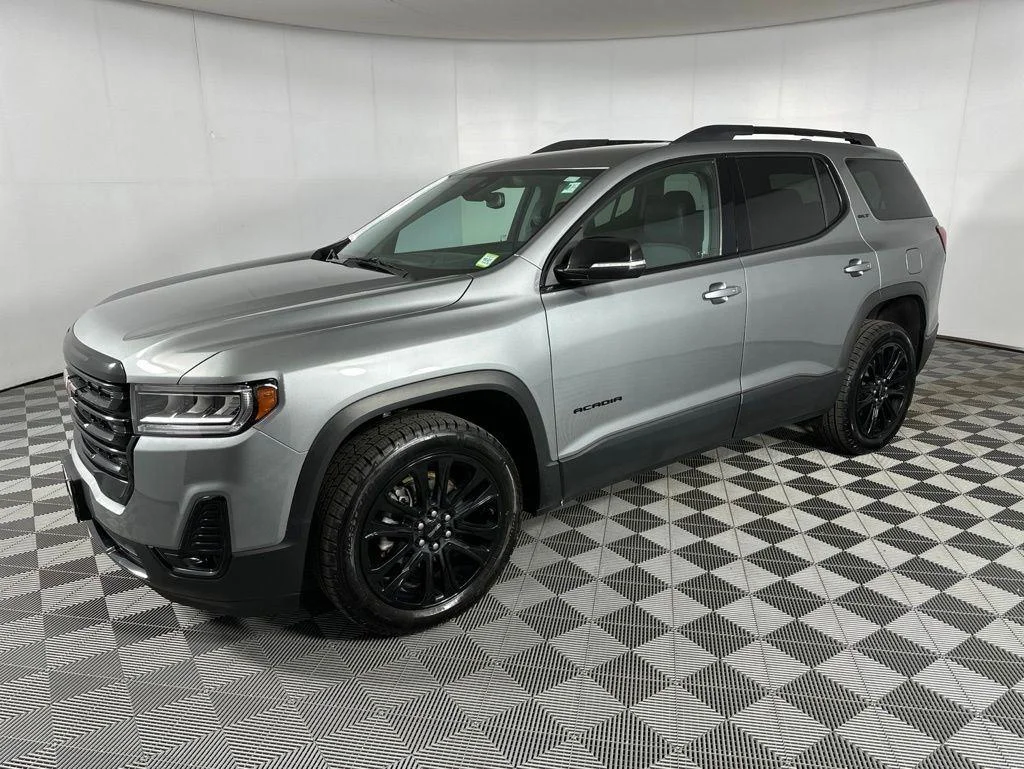 Used 2023 Sterling Metallic GMC SLT image 5