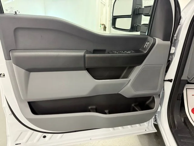 New 2026 Oxford White Ford F-350® XL image 12