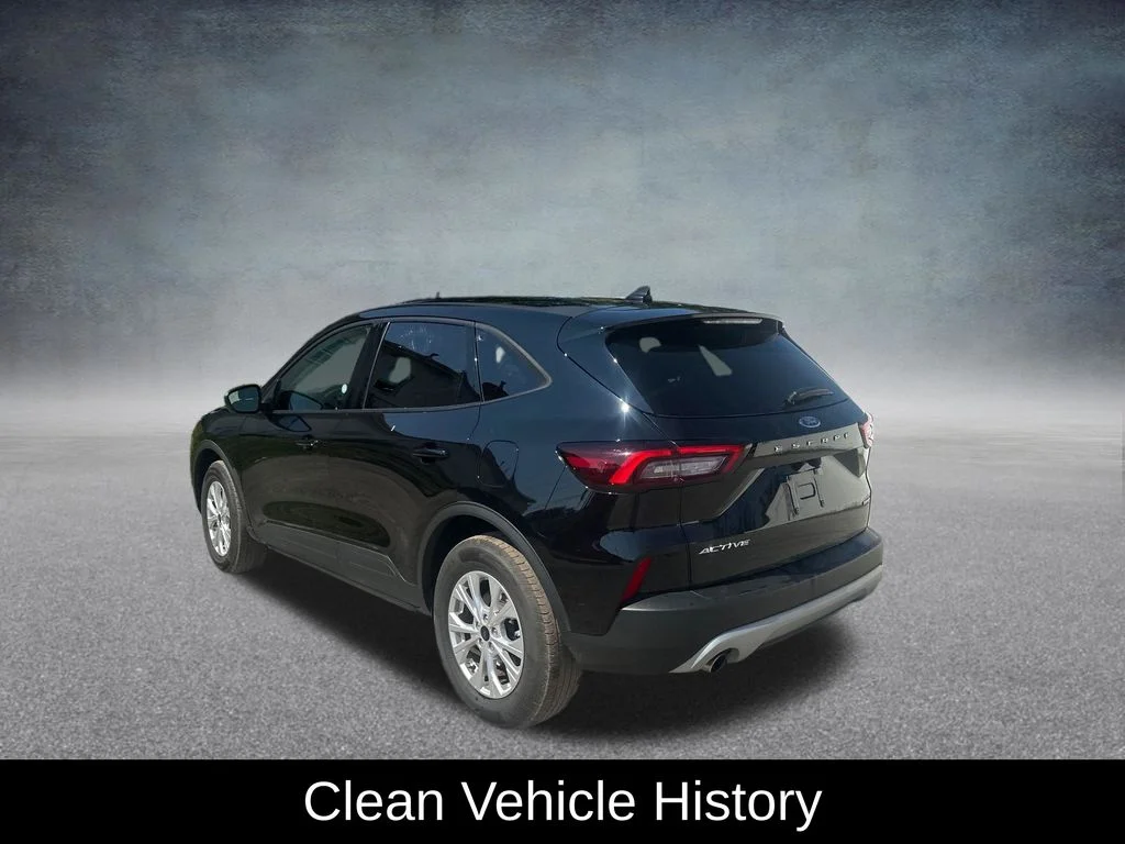 Used 2025 Black Ford Active image 3