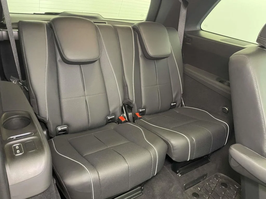 Used 2025 Black Mercedes-Benz GLS 580 image 18