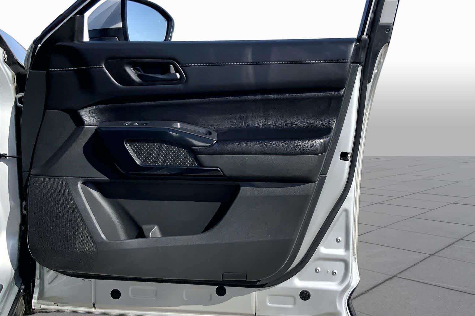 Used 2023 Brilliant Silver Metallic Nissan SV image 22