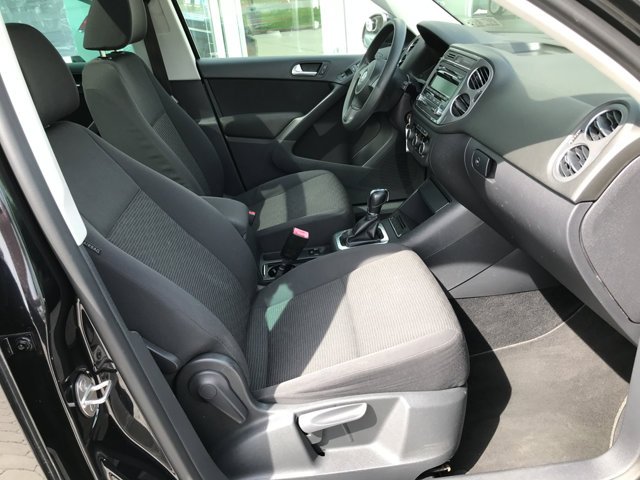 Used 2012 Deep Black Metallic Volkswagen S w/Sunroof image 24