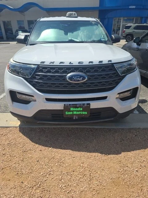 Used 2021 Oxford White Ford XLT image 2