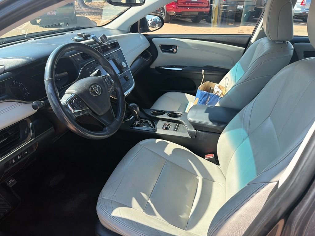 Used 2016 Gray Toyota Touring image 7