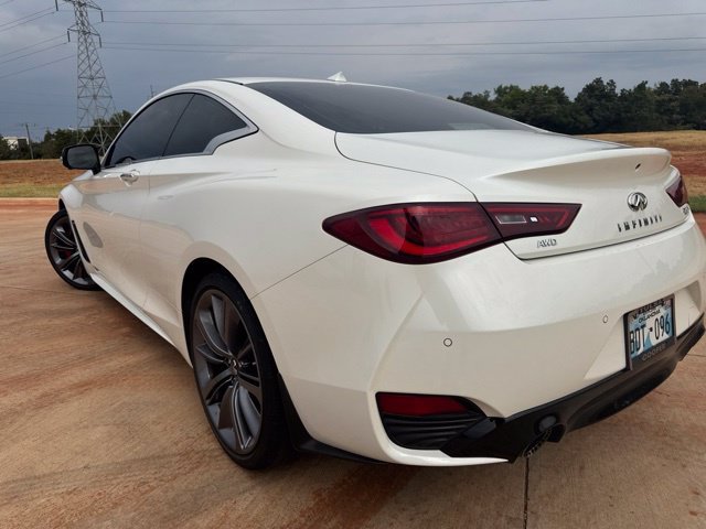 Used 2022 White INFINITI Red Sport 400 image 7