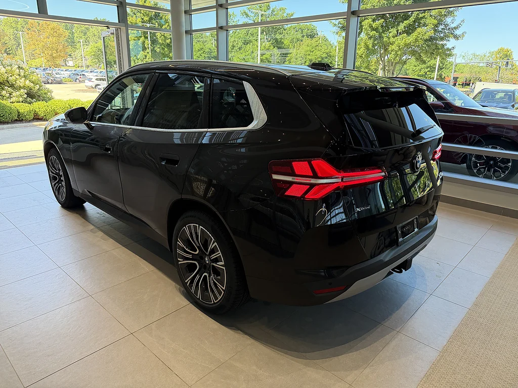 New 2026 Black Sapphire Metallic BMW 30 xDrive image 4