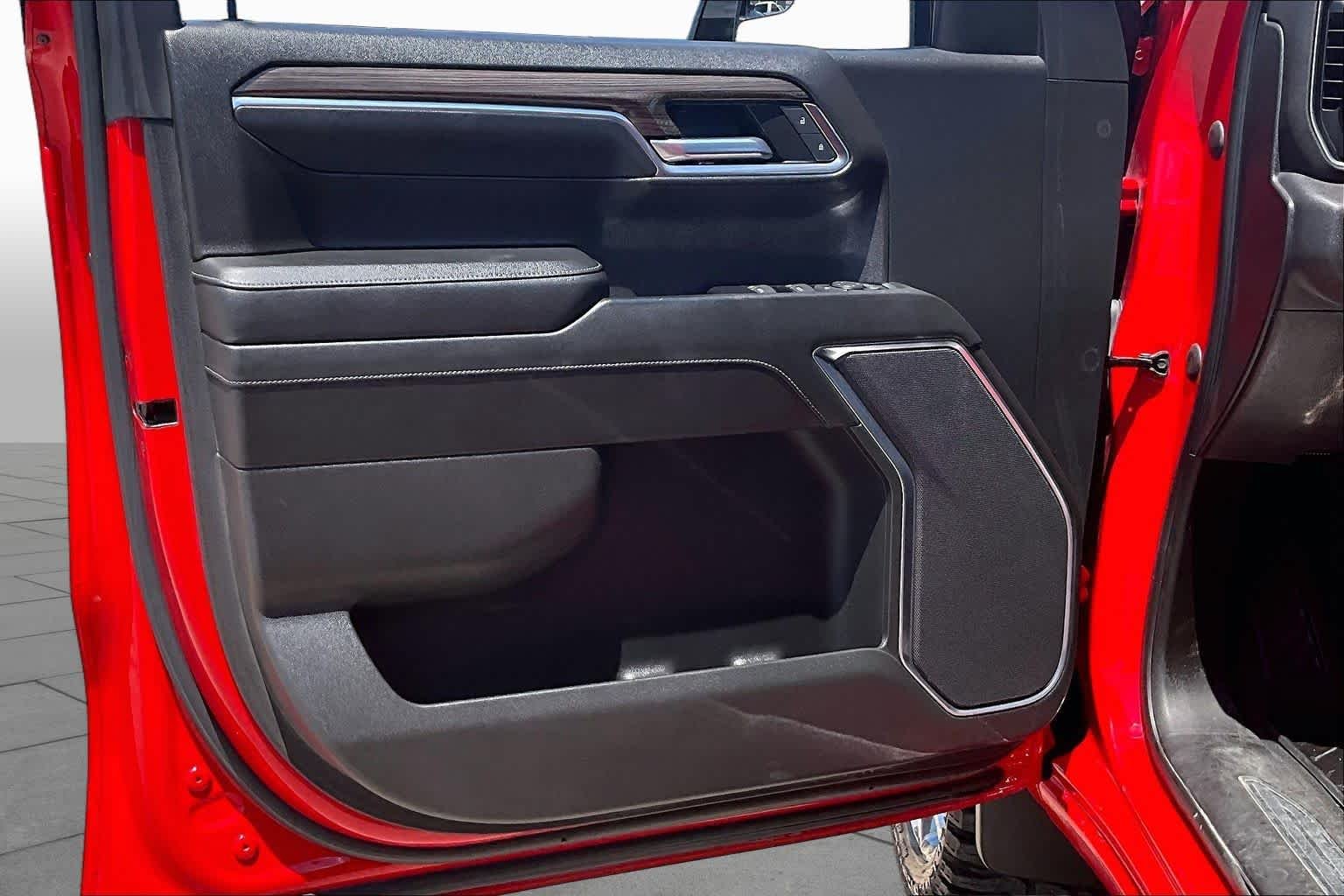 Used 2022 Red Chevrolet LT image 21