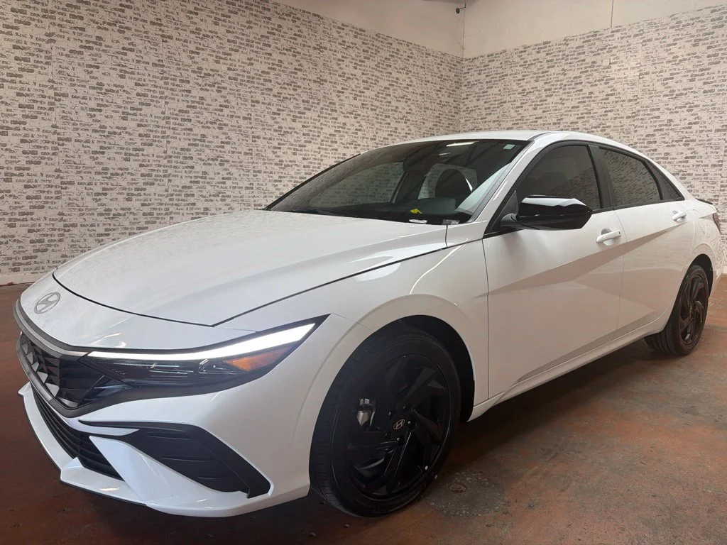 Used 2026 Serenity White Hyundai SEL Sport image 3