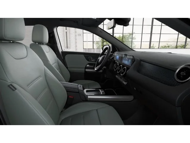 Certified Used 2026 White Mercedes-Benz GLA 250 image 4