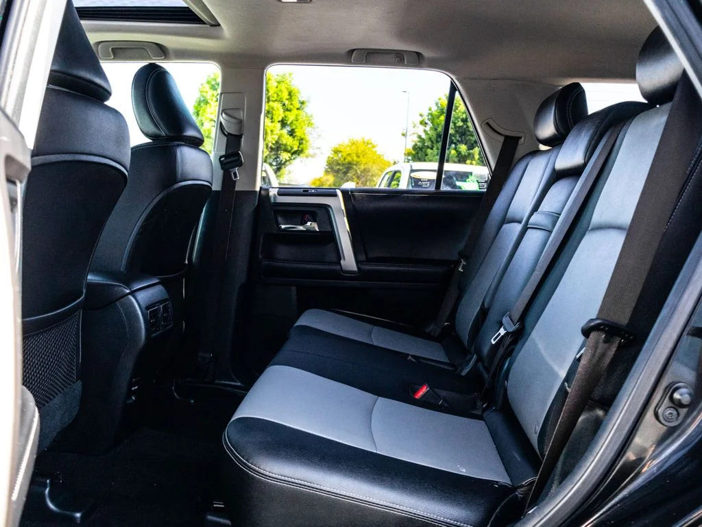 Used 2016 Black Toyota SR5 Premium image 17