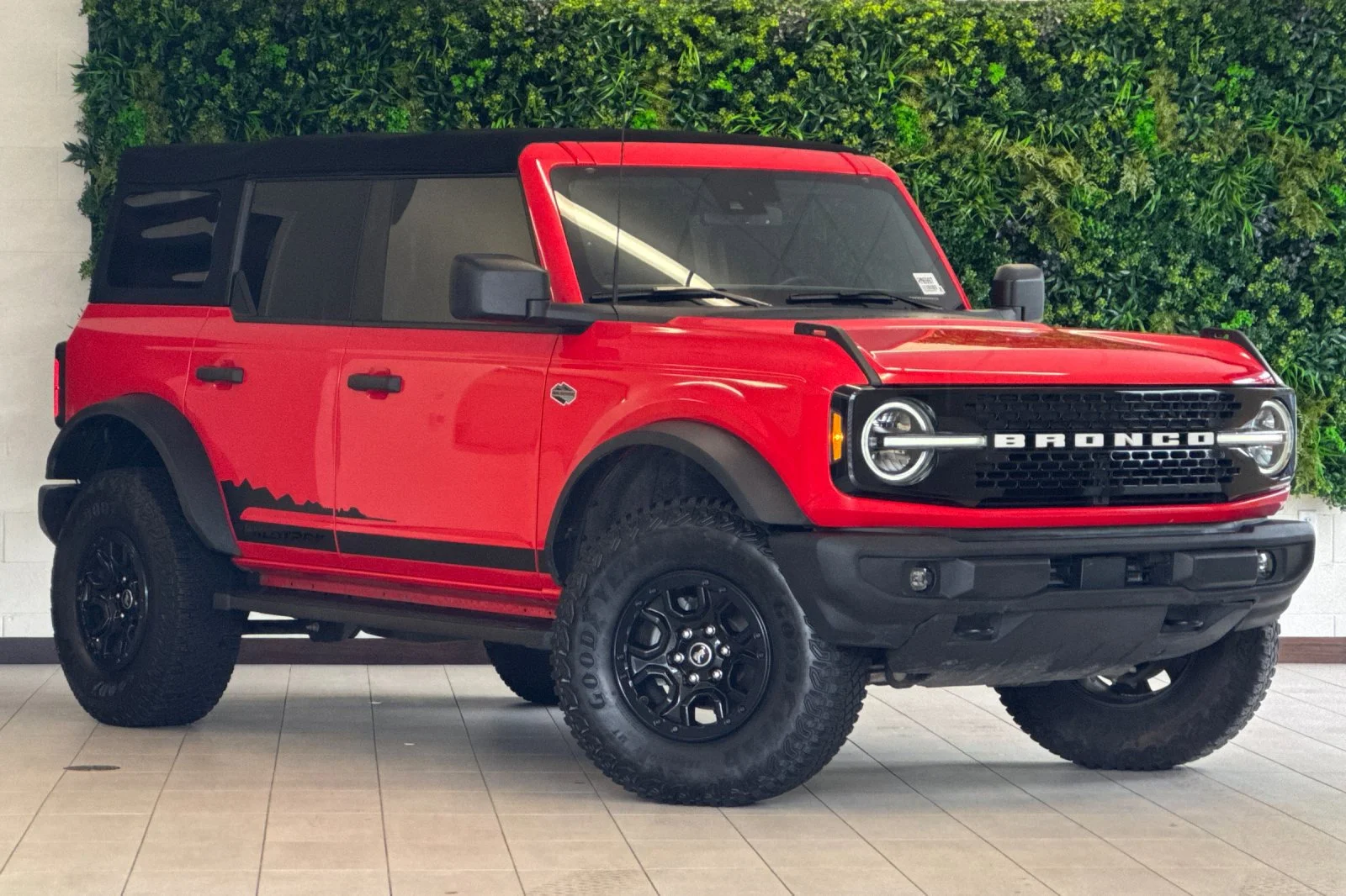 2022 Ford Bronco Wildtrak 4x4's photo