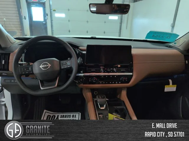 New 2026 Everest White Pearl TriCoat Nissan Platinum image 13