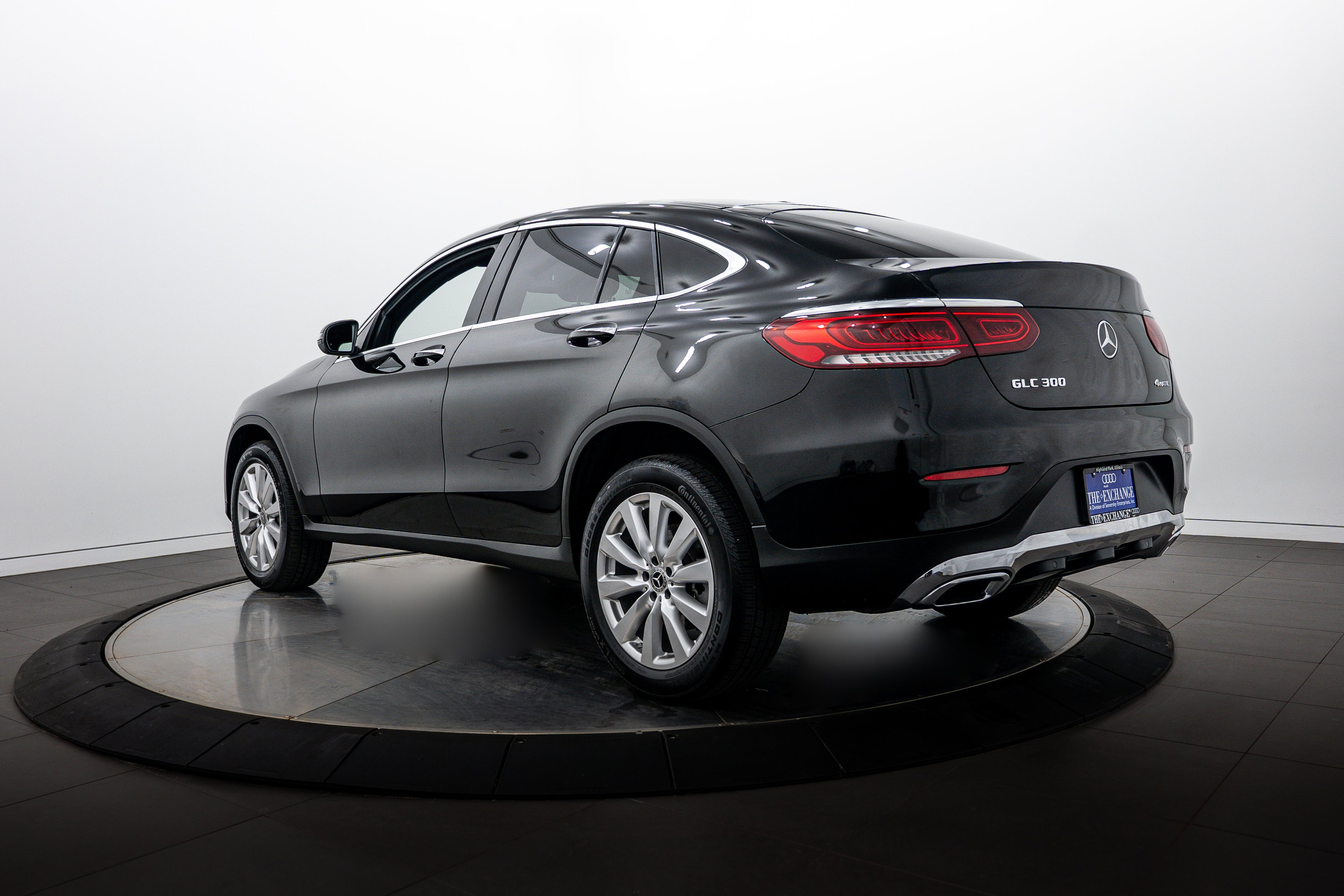 Used 2020 Black Mercedes-Benz GLC 300 image 5