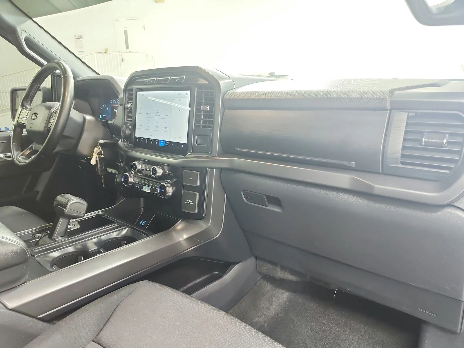 Used 2024  Ford XLT image 37
