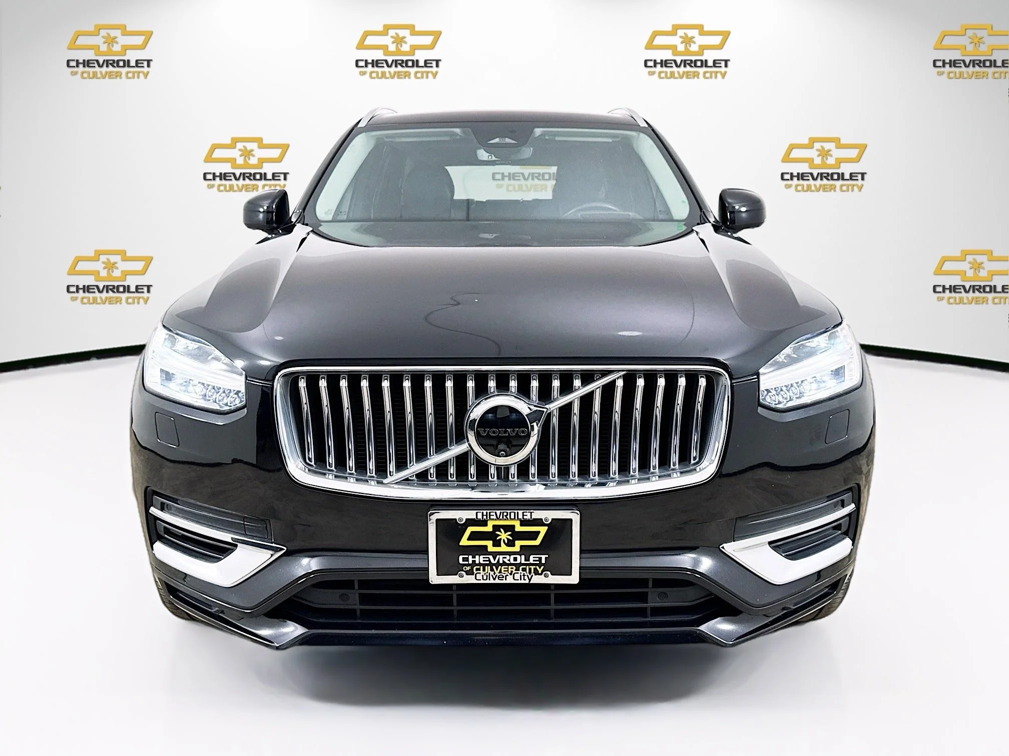 Used 2024 Black Raven Volvo Ultimate Bright Theme image 2