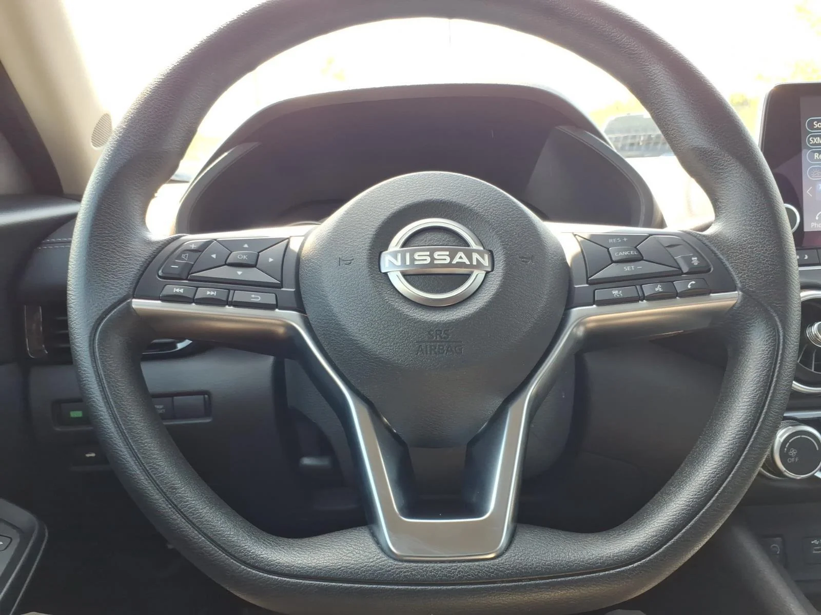 Used 2025 Rosewood Metallic Nissan SV image 25