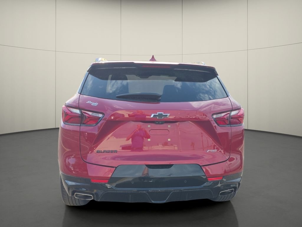 Used 2020 Red Chevrolet RS image 7
